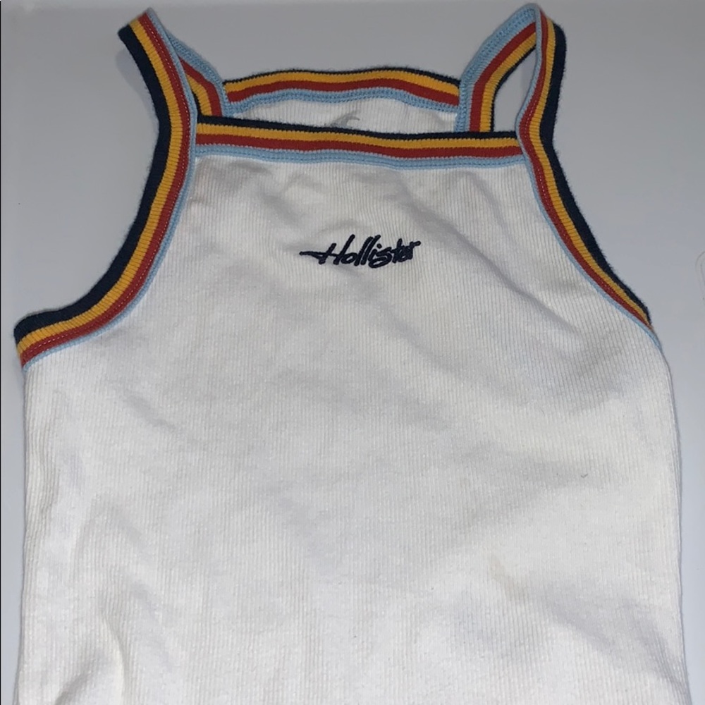 White Hollister top 🕶